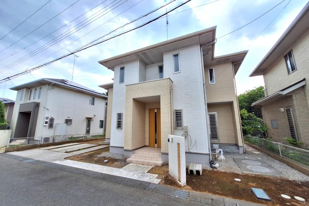 4LDK house in Oyama, Tochigi - Photo 1