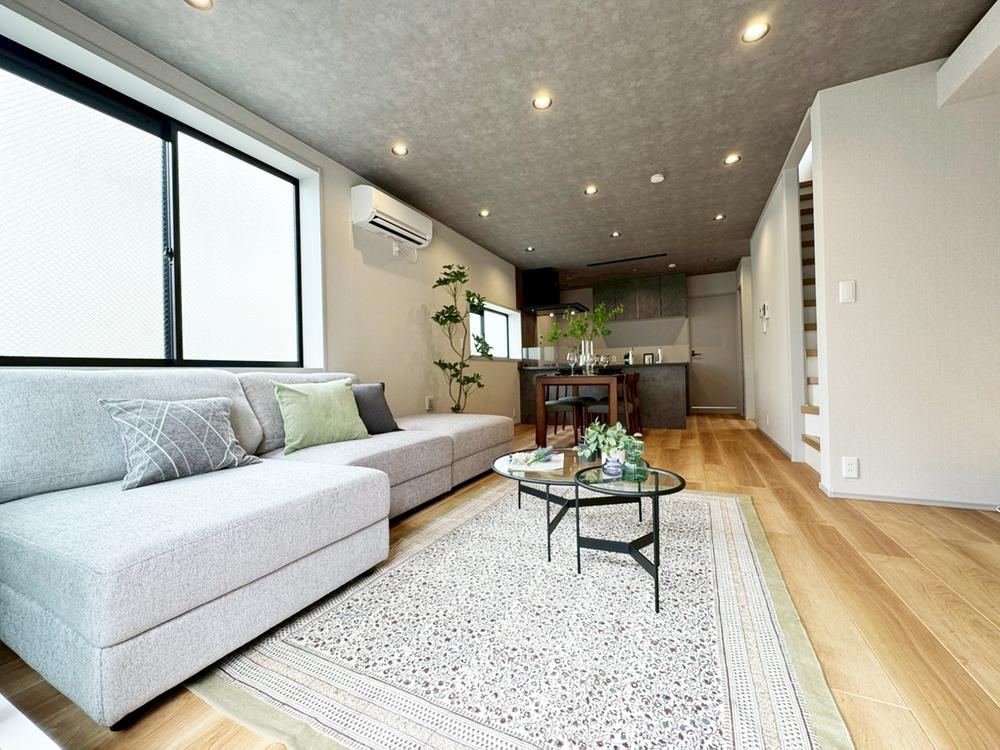 4LDK house in Suginami Ward, Tokyo - Photo 1