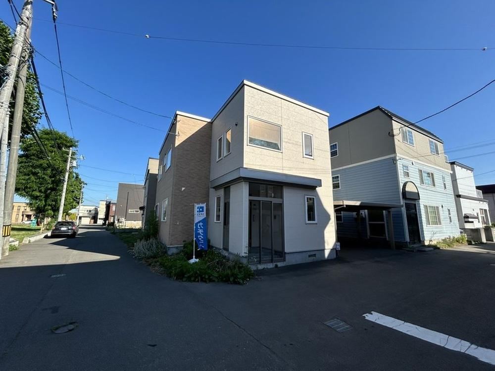 4LDK house in Higashi Ward, Sapporo, Hokkaido - Photo 1