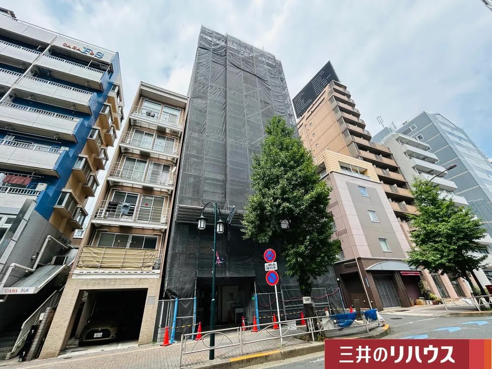 1LDK apartment in Shibuya Ward, Tokyo - Photo 1