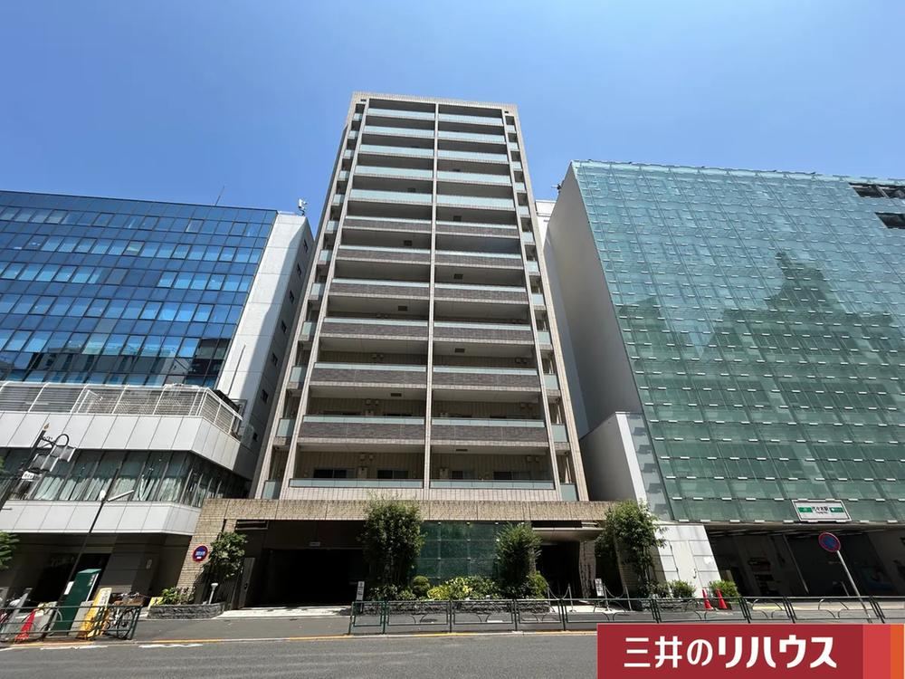 2LDK apartment in Shibuya Ward, Tokyo - Photo 1