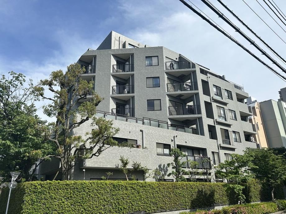 3LDK apartment in Edogawa Ward, Tokyo - Photo 1