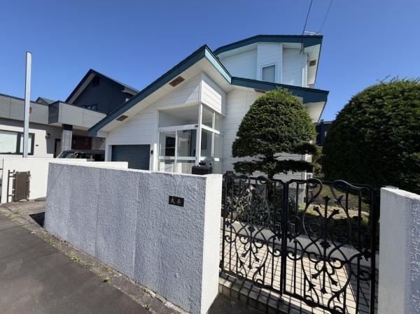 4LDK house in Tomakomai, Hokkaido - Photo 1