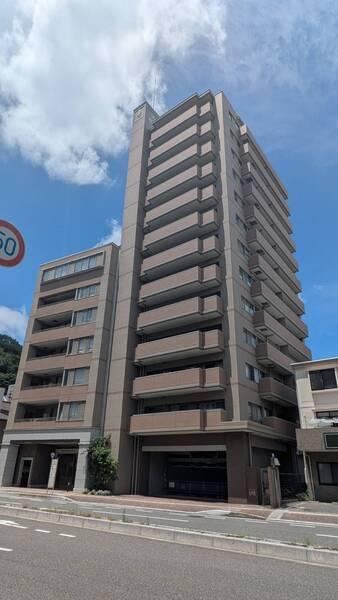 2LDK+S apartment in Minami Ward, Hiroshima - Photo 1