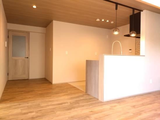 3LDK apartment in Nishinomiya, Hyogo - Photo 1