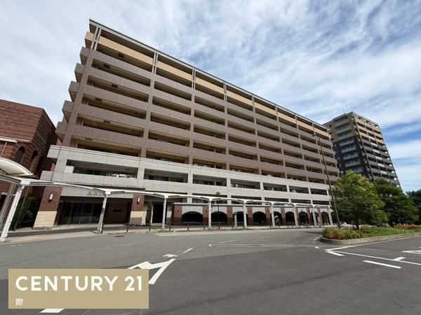 2LDK apartment in Wakayama, Wakayama - Photo 1