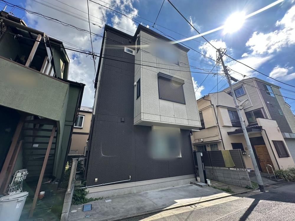 5LDK house in Katsushika Ward, Tokyo - Photo 1