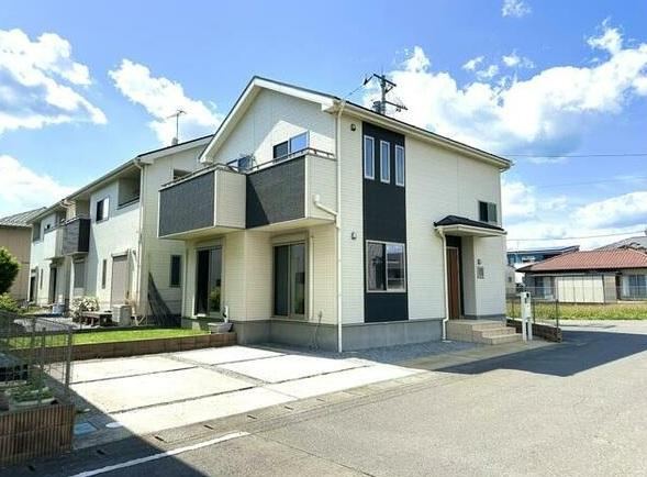 4LDK+S house in Tochigi, Tochigi - Photo 1