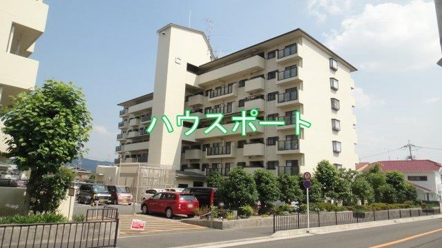 3LDK apartment in Uji, Kyoto - Photo 1