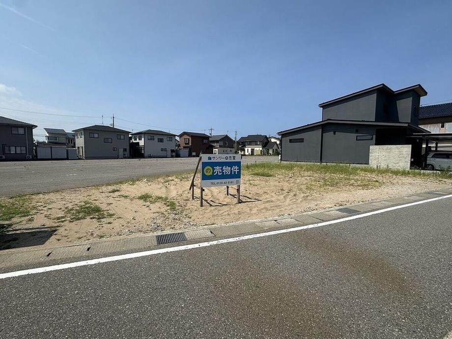 231 m² land in Kahoku, Ishikawa - Photo 1