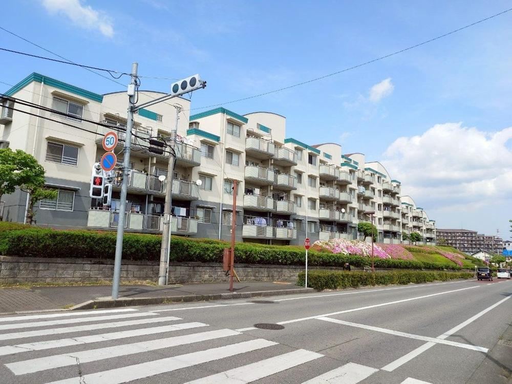 3LDK apartment in Yotsukaido, Chiba - Photo 1