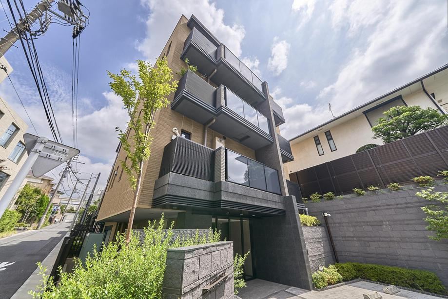 2LDK apartment in Setagaya Ward, Tokyo - Photo 1