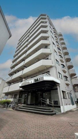 3DK apartment in Sumida Ward, Tokyo - Photo 1