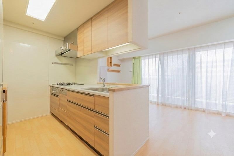 3LDK apartment in Moriguchi, Osaka - Photo 1