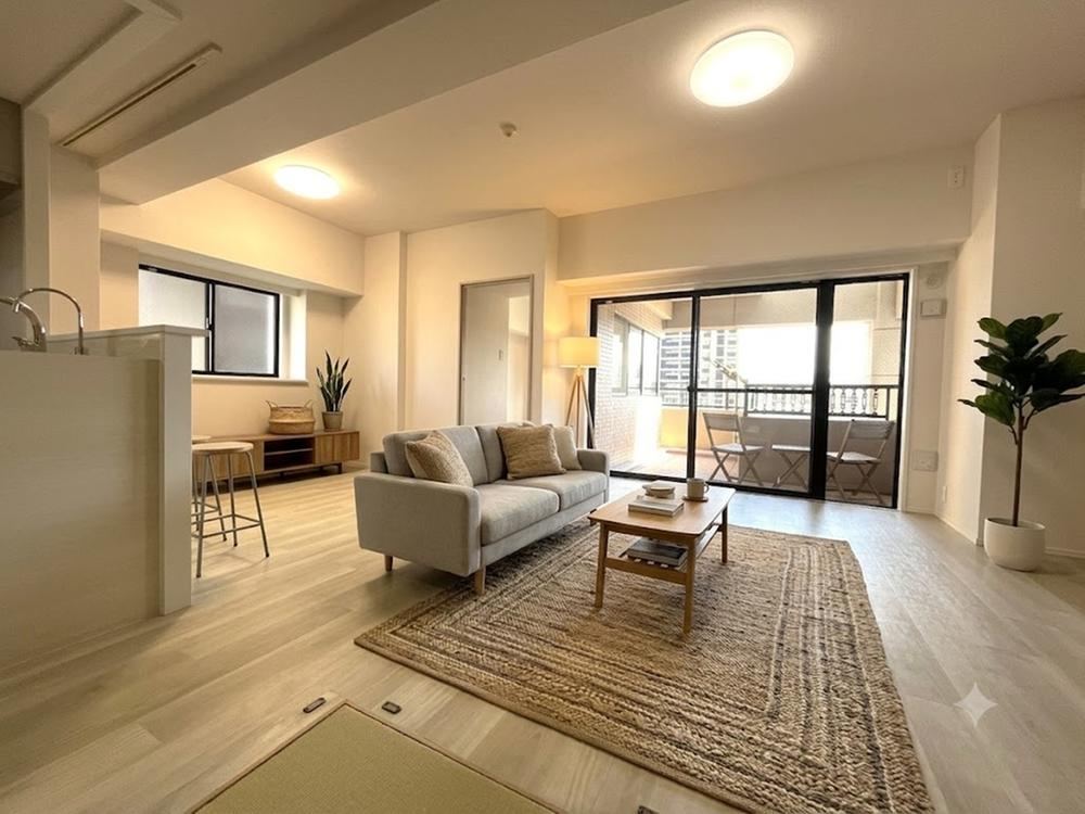 4LDK apartment in Nishi Ward, Fukuoka - Photo 1