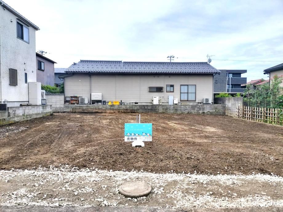 167 m² land in Kanazawa, Ishikawa - Photo 1
