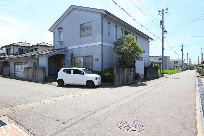 5LDK+S house in Kanazawa, Ishikawa - Photo 1