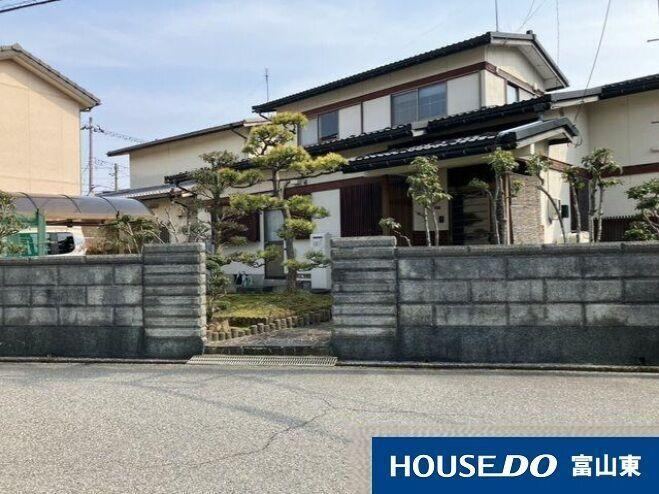 5DK house in Toyama, Toyama - Photo 1