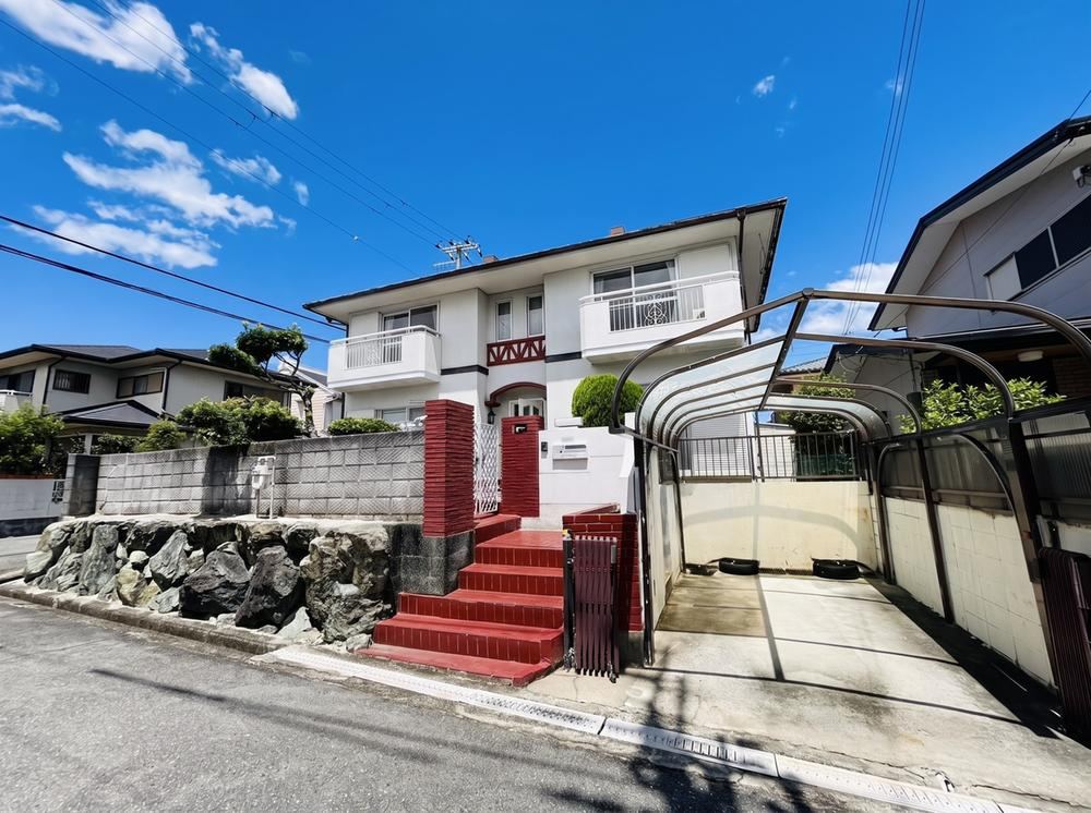 5LDK house in Hannan, Osaka - Photo 1