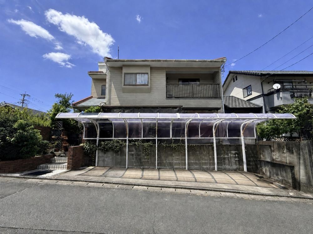 5LDK+S house in Kurume, Fukuoka - Photo 1