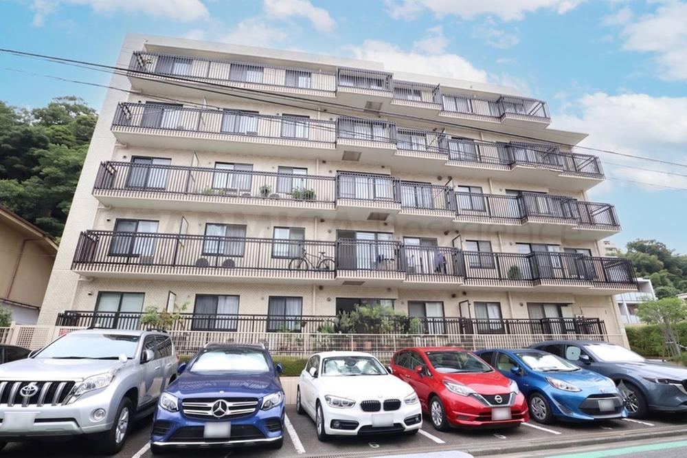 3LDK apartment in Nishi Ward, Yokohama, Kanagawa - Photo 1