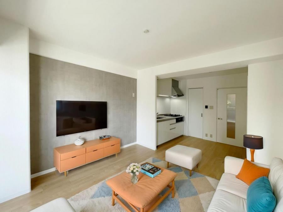 3LDK apartment in Tsurumi Ward, Osaka - Photo 1