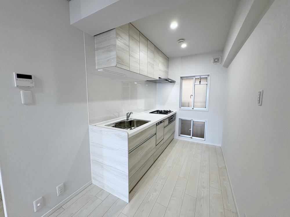 3LDK apartment in Tsurumi Ward, Osaka - Photo 1