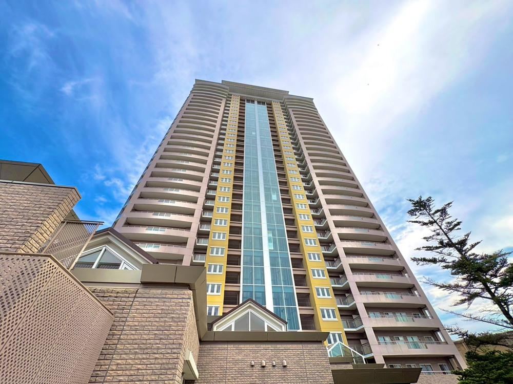 3LDK apartment in Aoba Ward, Sendai, Miyagi - Photo 1