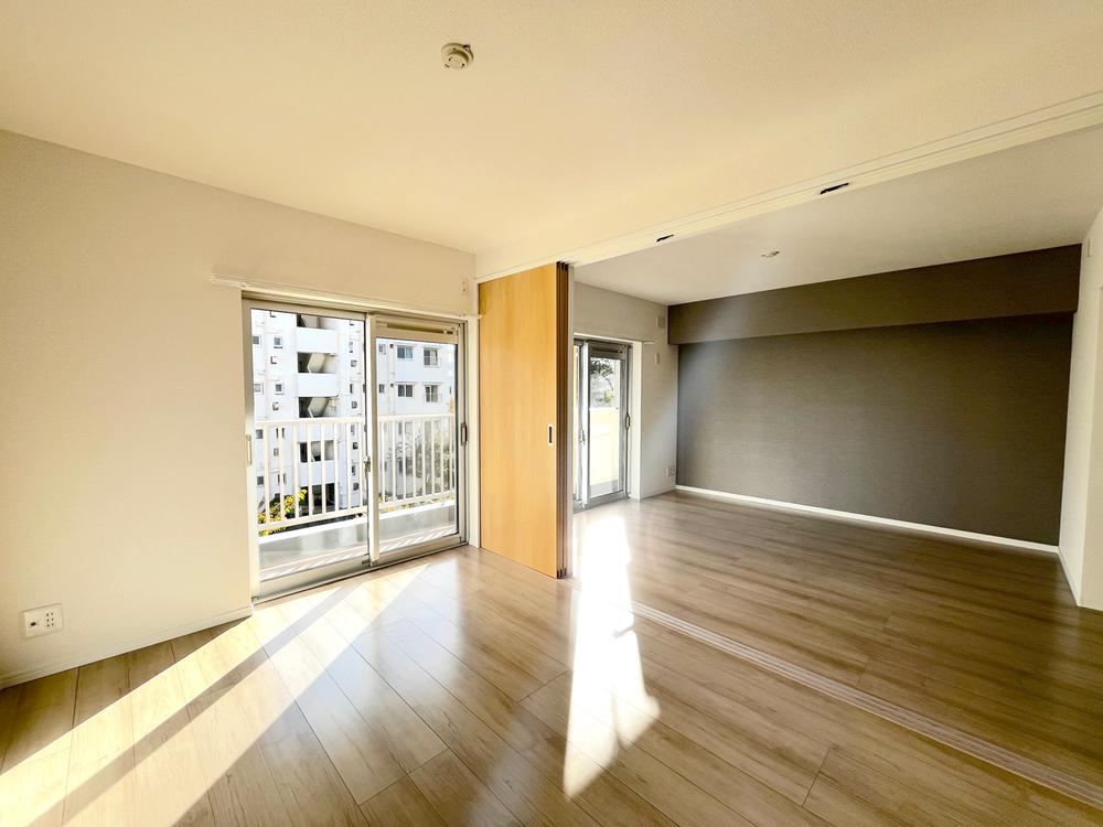 2LDK apartment in Machida, Tokyo - Photo 1