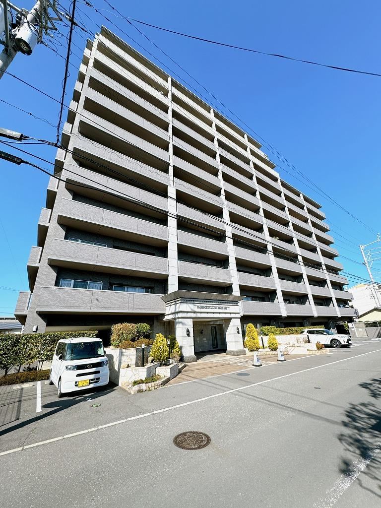 3LDK apartment in Takamatsu, Kagawa - Photo 1