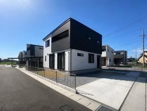 4LDK+S house in Hashima