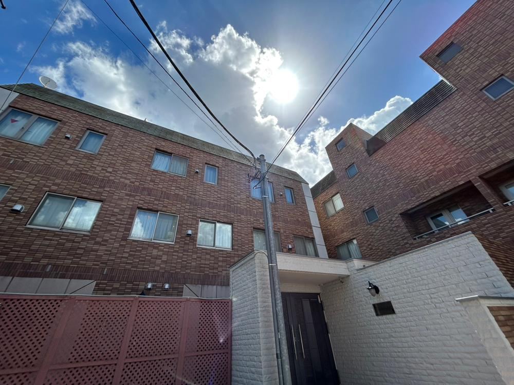 3LDK apartment in Setagaya Ward, Tokyo - Photo 1