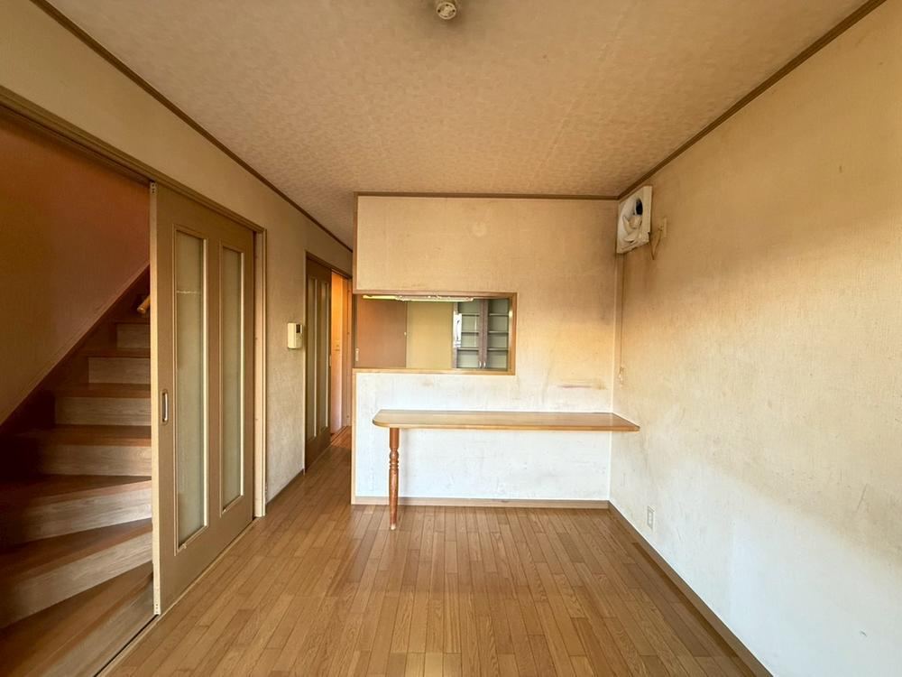 4LDK house in Ino Ward, Osaka - Photo 1