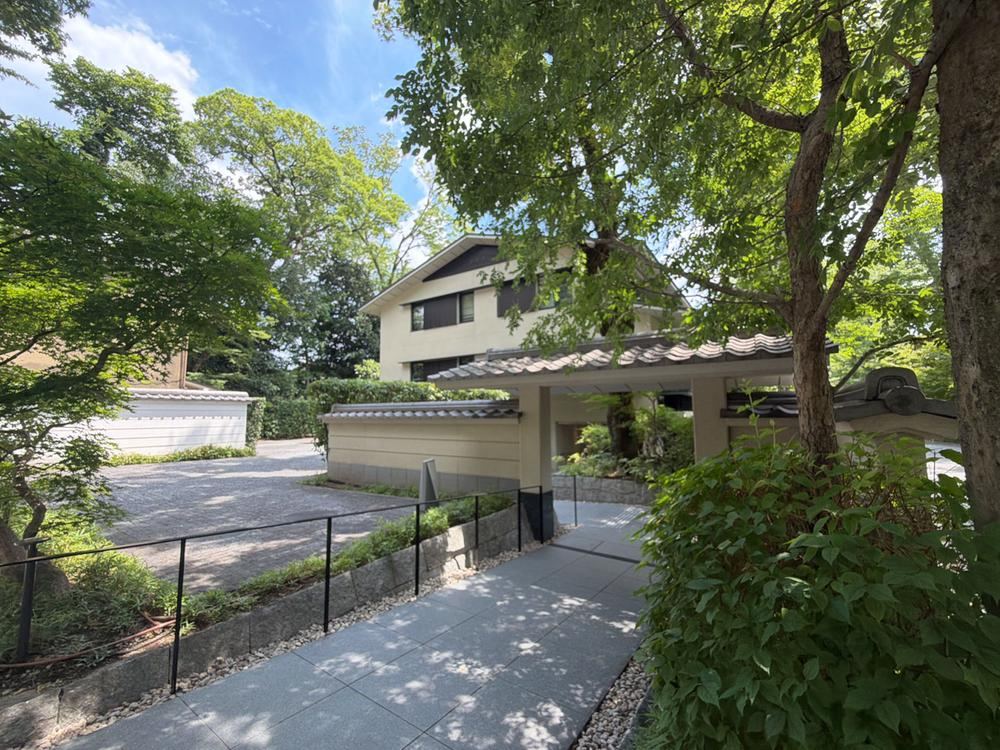 3LDK apartment in Sakyo Ward, Kyoto - Photo 1