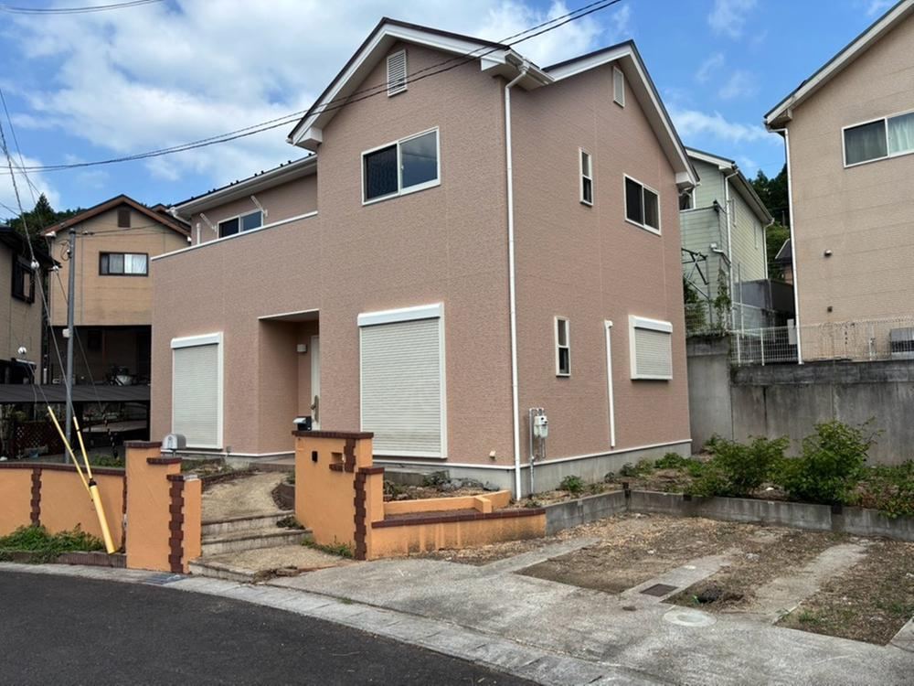 4LDK house in Otsu, Shiga - Photo 1