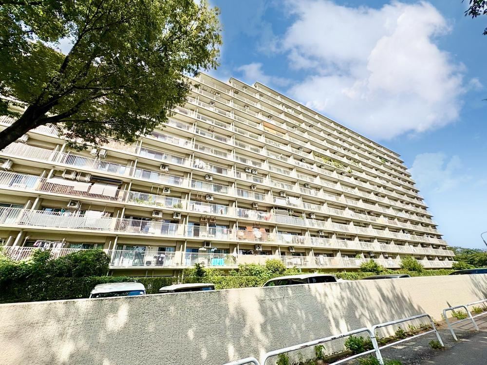 2LDK apartment in Shinjuku Ward, Tokyo - Photo 1