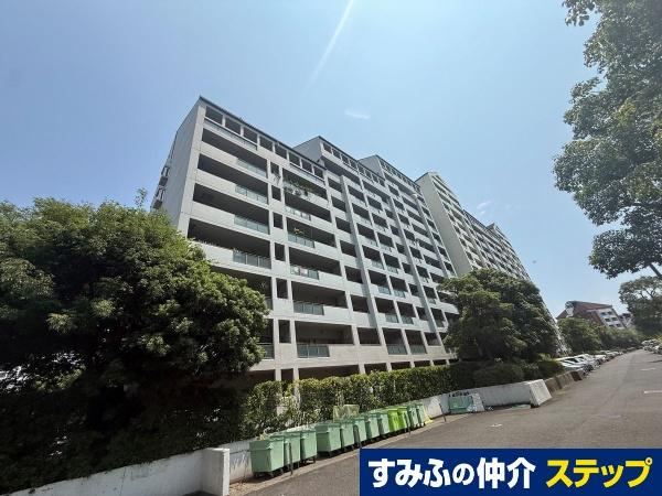 3LDK apartment in Higashinada Ward, Kobe, Hyogo - Photo 1