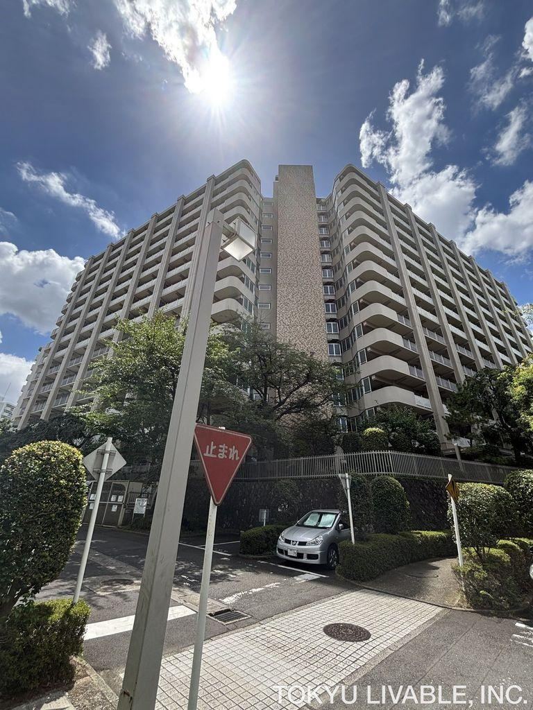3LDK apartment in Nerima Ward, Tokyo - Photo 1