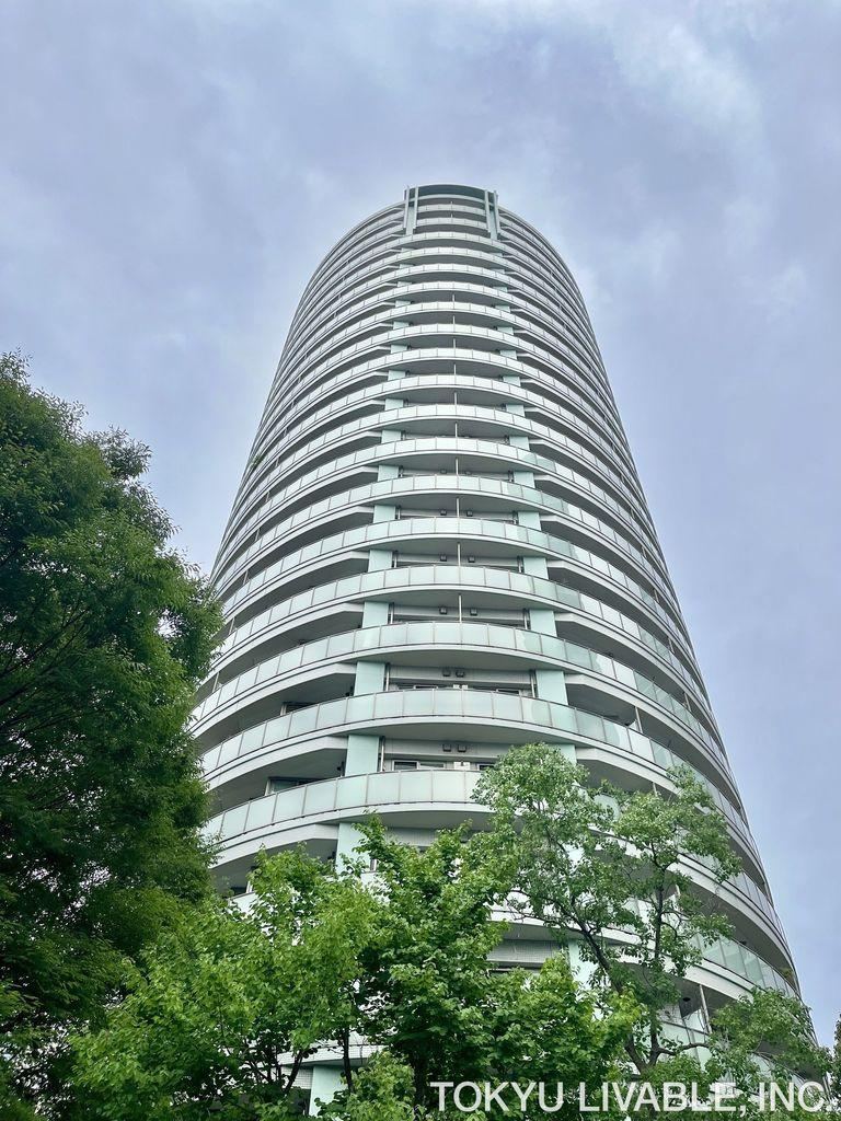 2LDK apartment in Shinagawa Ward, Tokyo - Photo 1