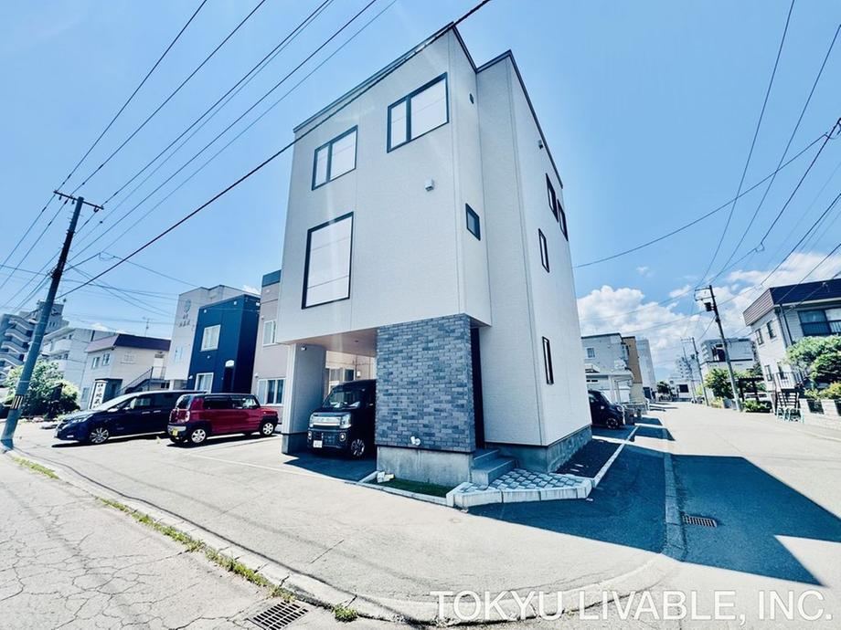 4LDK house in Higashi Ward, Sapporo, Hokkaido - Photo 1