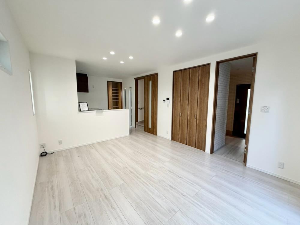 3LDK+S house in Naka Ward, Sakai, Osaka - Photo 1