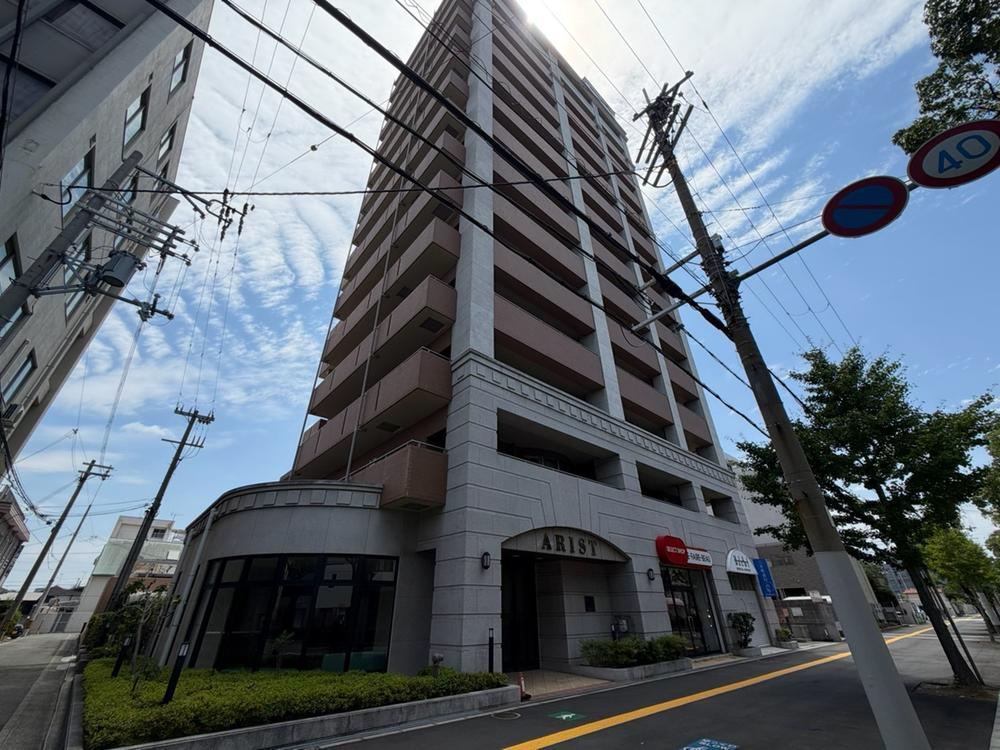 3LDK apartment in Wakayama, Wakayama - Photo 1