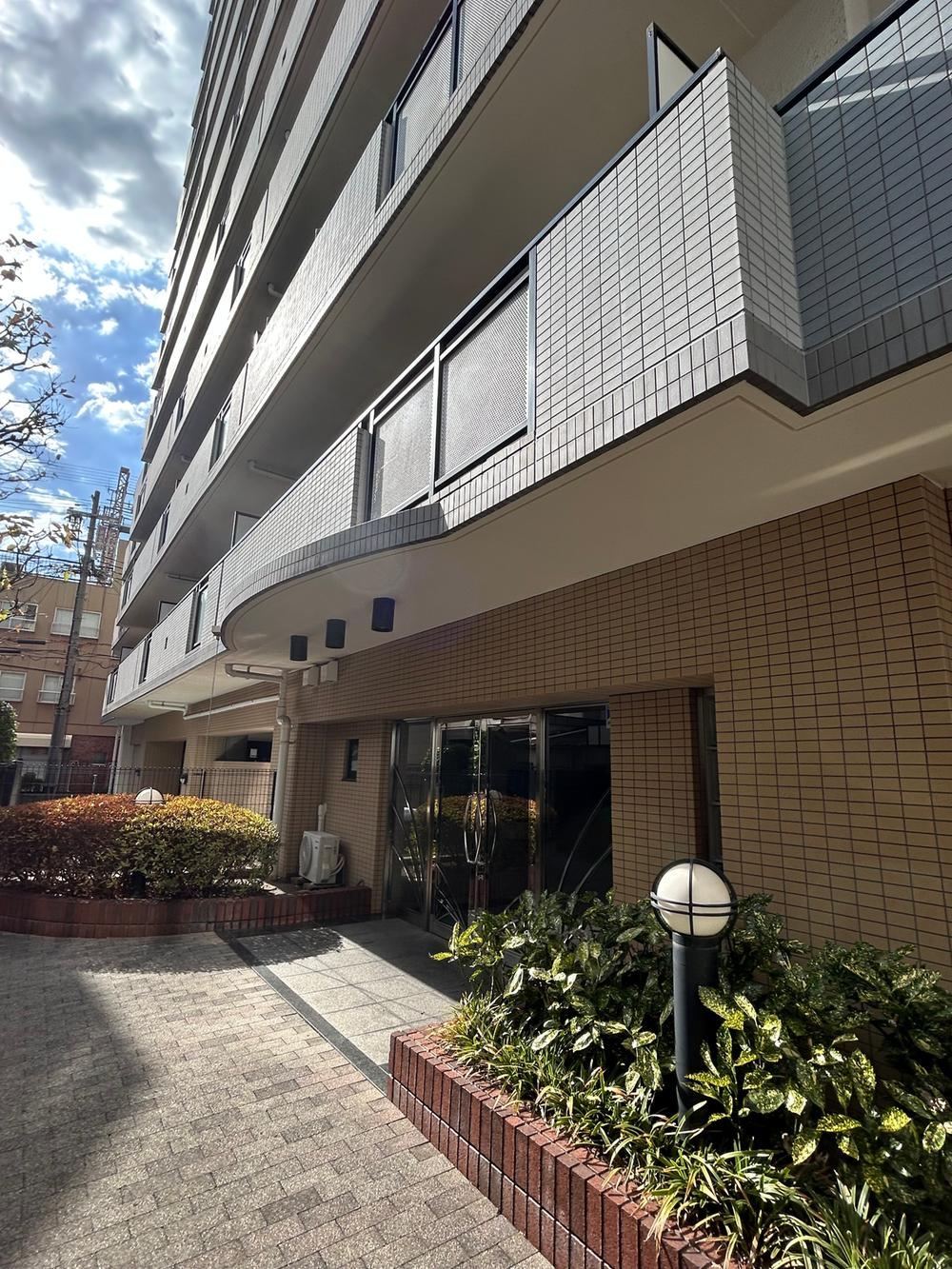 2LDK apartment in Sumiyoshi Ward, Osaka - Photo 1