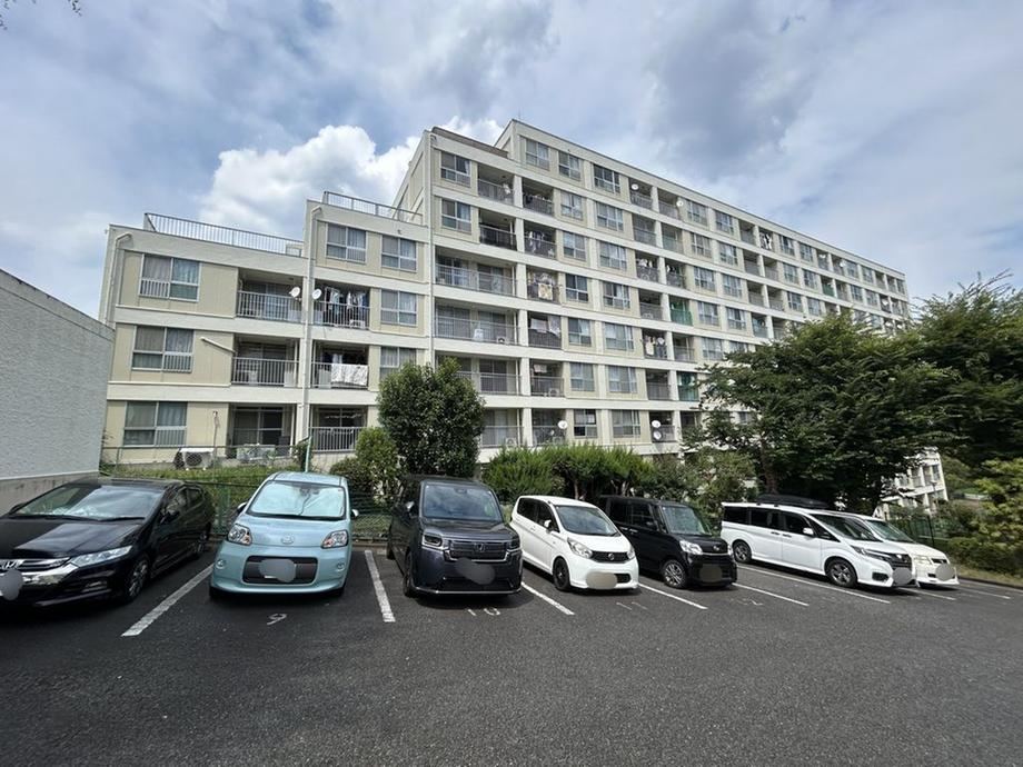 3LDK apartment in Asahi Ward, Yokohama, Kanagawa - Photo 1