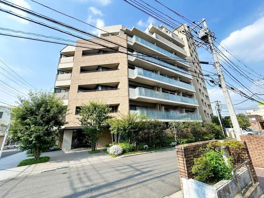 3LDK+S apartment in Fuchu, Tokyo - Photo 1