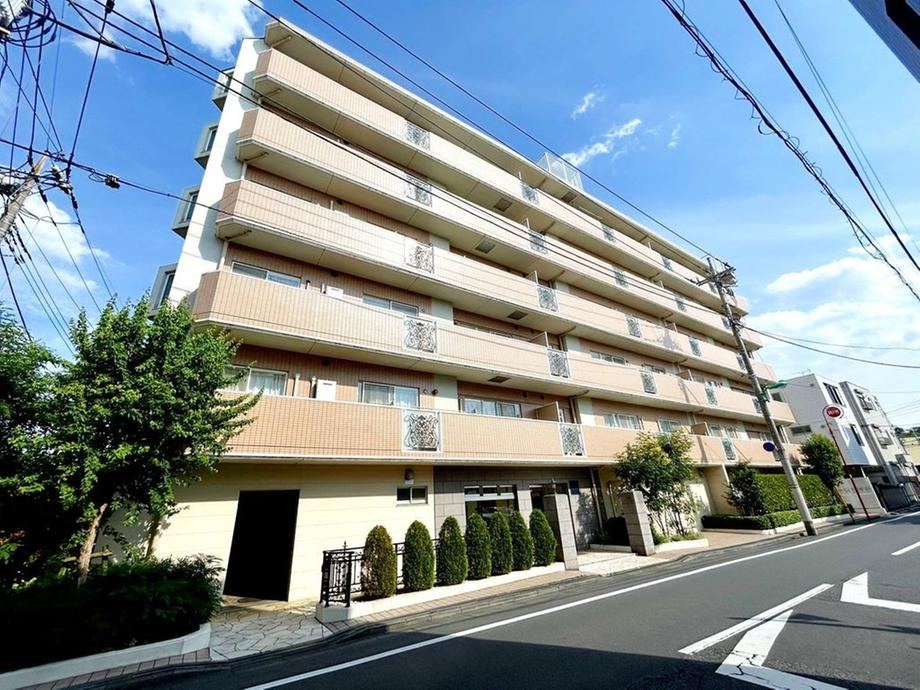 4LDK apartment in Nerima Ward, Tokyo - Photo 1