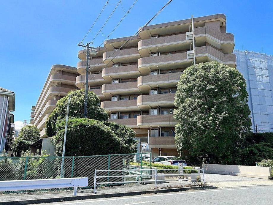 3LDK apartment in Ichikawa, Chiba - Photo 1