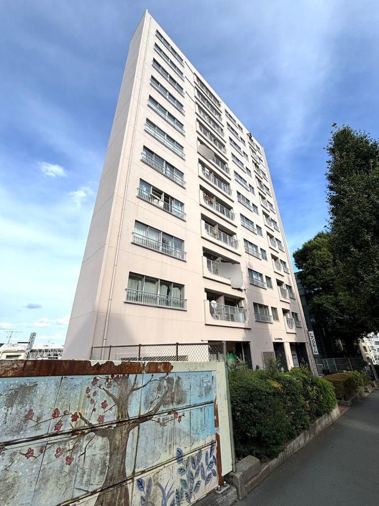 2LDK apartment in Suginami Ward, Tokyo - Photo 1