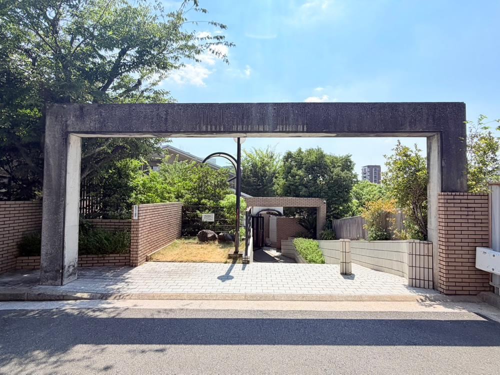 3LDK apartment in Chuo Ward, Fukuoka - Photo 1