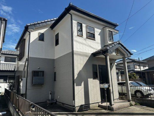 4LDK house in Iwatsuki Ward, Saitama - Photo 1